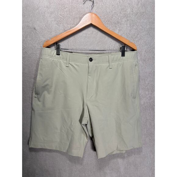 Under Armour Golf Short 10" Inseam Mens Size 36 NWT - Picture 1 of 4